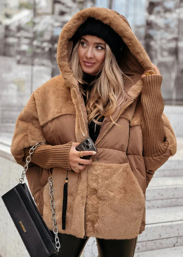 Pelliccia-Cappotto “Winter Luxe” con Cappuccio