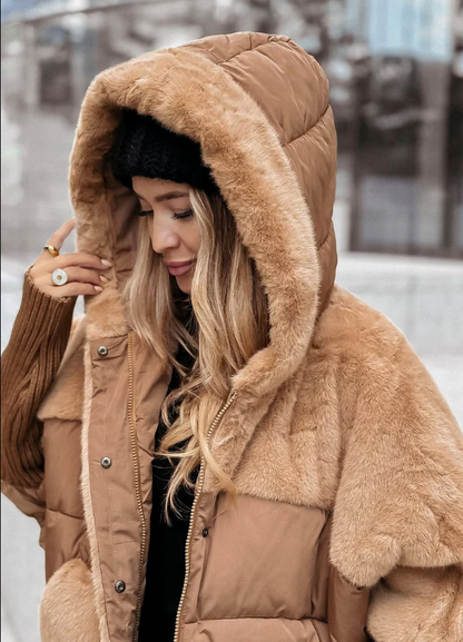 Pelliccia-Cappotto “Winter Luxe” con Cappuccio