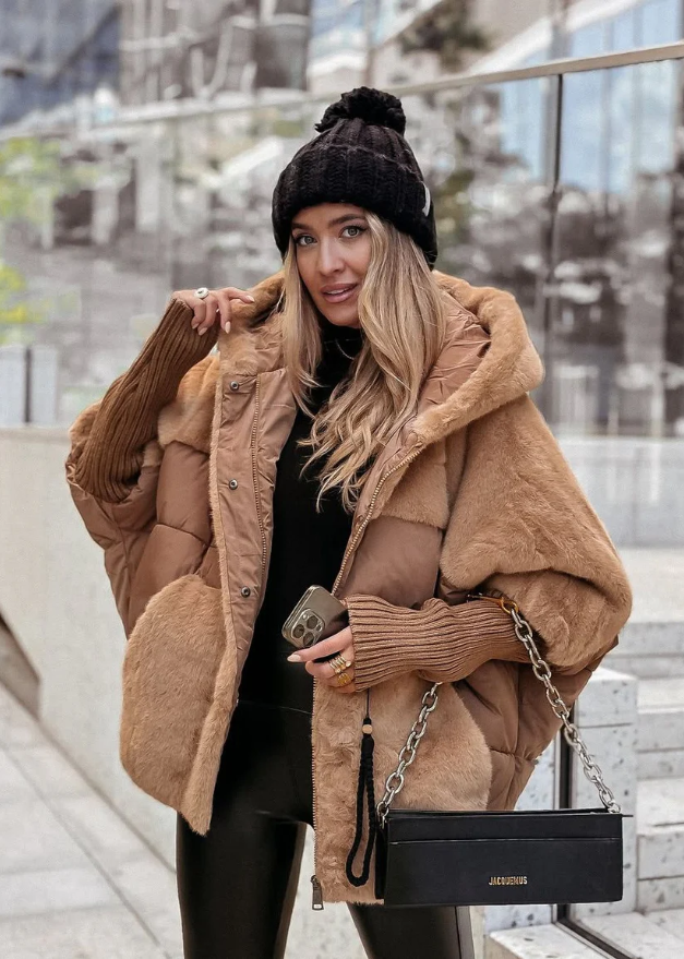 Pelliccia-Cappotto “Winter Luxe” con Cappuccio